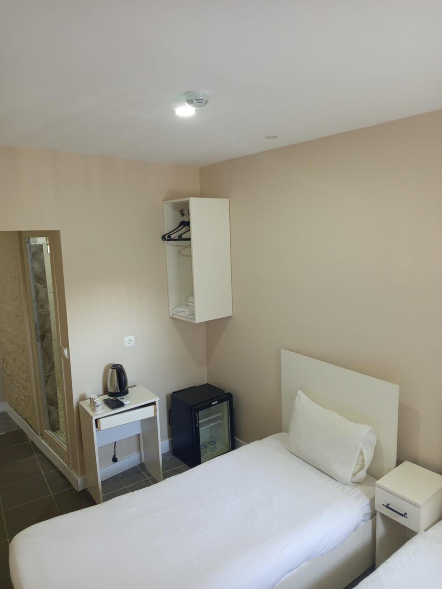 Rota Star Hotel Beyoglu Istanbul Bagian luar foto