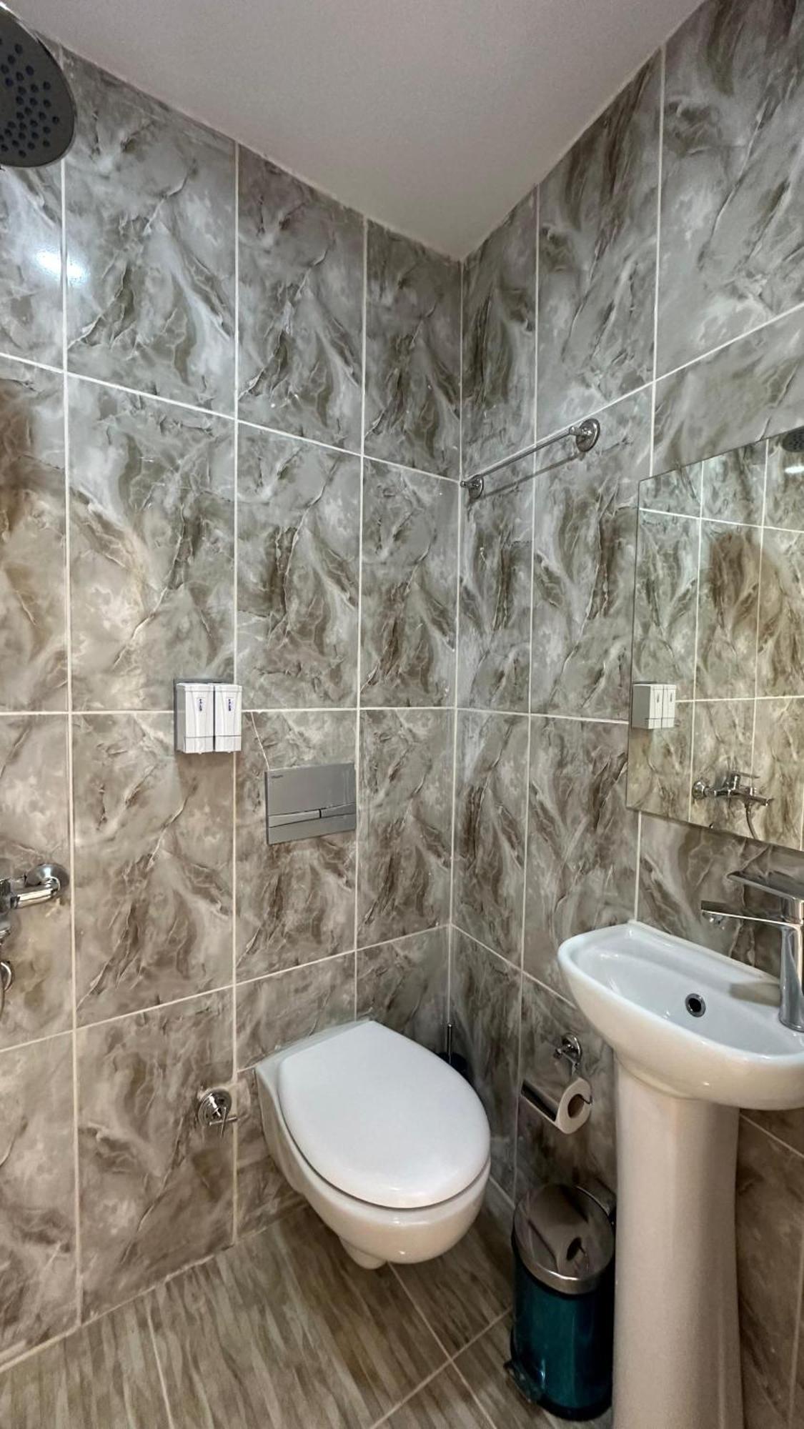 Rota Star Hotel Beyoglu Istanbul Bagian luar foto