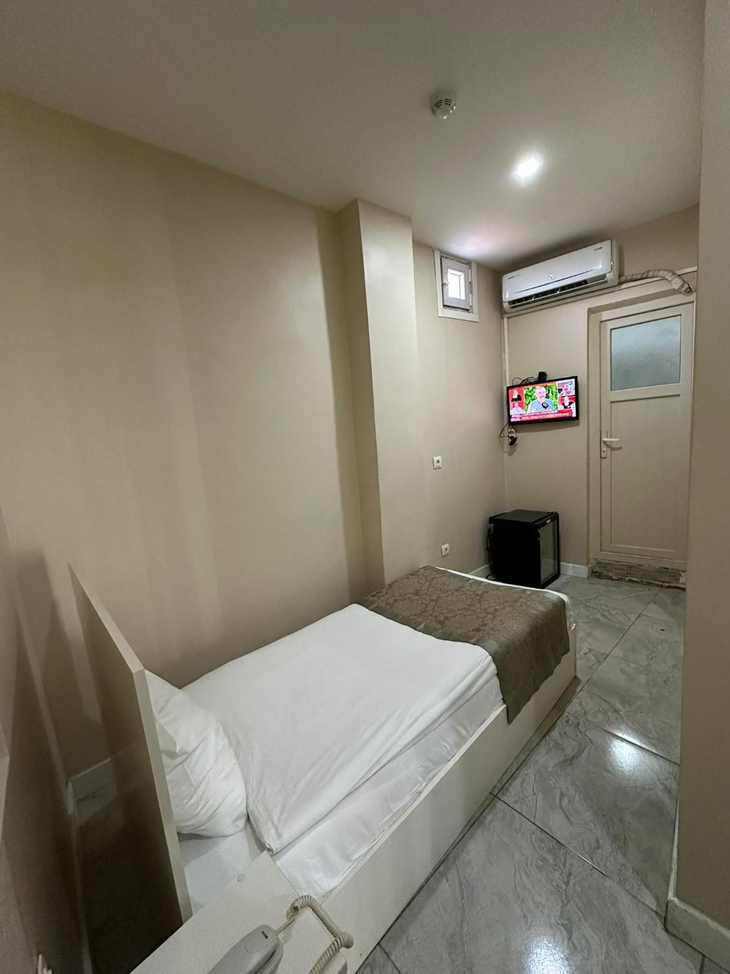 Rota Star Hotel Beyoglu Istanbul Bagian luar foto